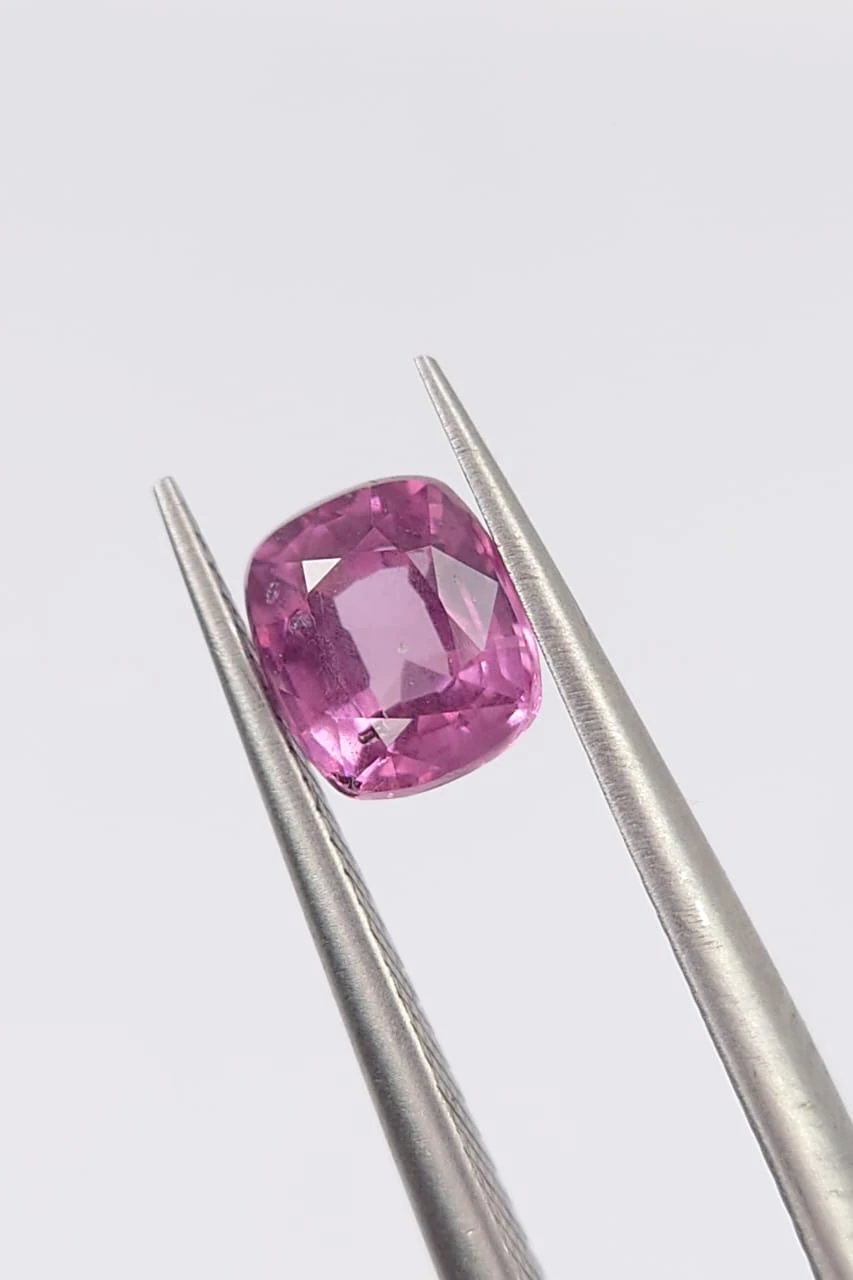 1.06ct Natural Malaya Garnet Cushion Cut Loose Gemstone From Tanzania — view 5